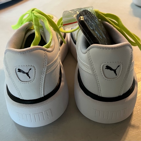 Puma White with Black Accents Wedge Sneakers. . 2 sets of laces. Like new. - Picture 2 of 4